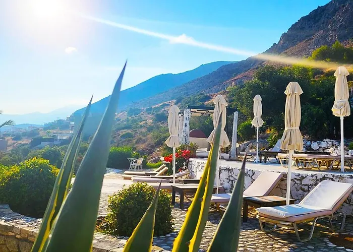 Charming In Heraklion Prefecture With Private Entrance And Scenic Views דירה